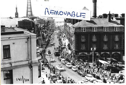 Vintage photo cars parked - photo,