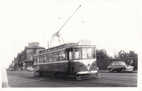 Blackpool single deck tram - single,